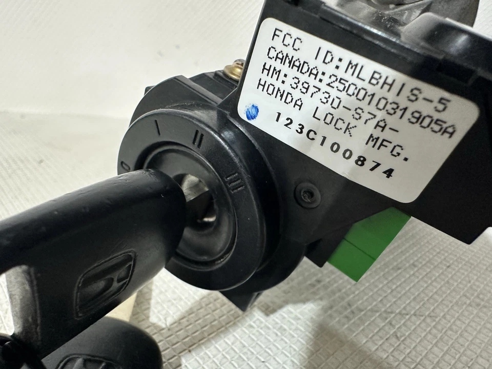 2002-2005 Honda CRV  Ignition Lock Switch With Key Automatic Transmission OEM - Image 2 of 4