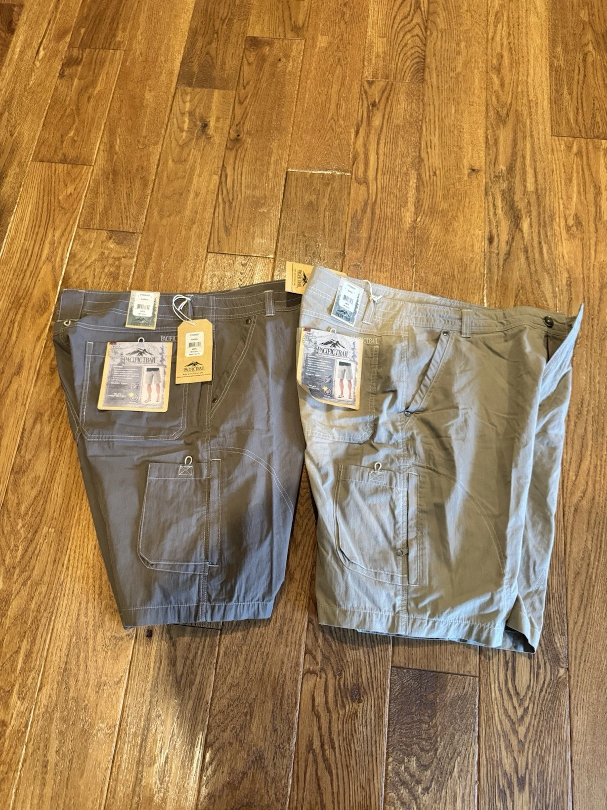 2-Pacific Trail Mens Shorts Size 36 Multi Pocket Cargo Sand And Fossil NEW
Opens in a new window or