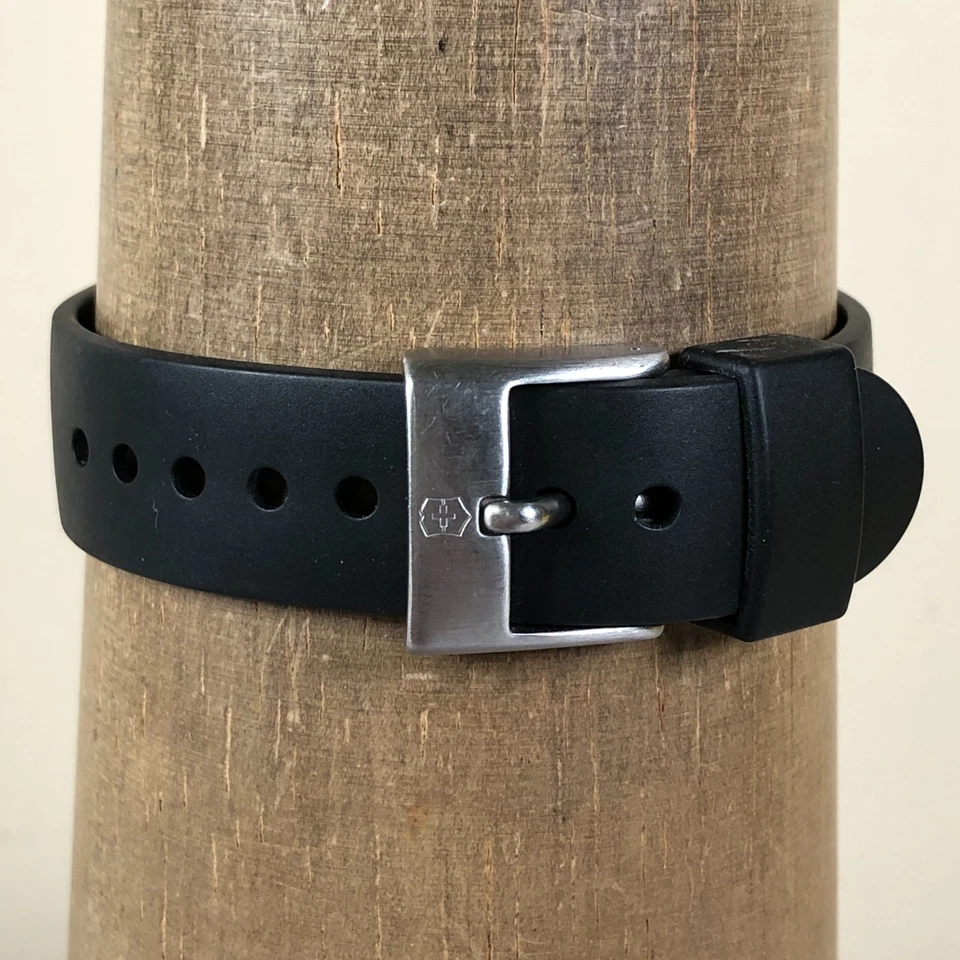 Victorinox Swiss Army Excursion Mujer Militar Negro Goma Cuarzo 30mm Reloj Foto 4 de 4