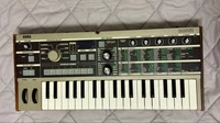 KORG microKORG Analog Modeling Synthesizer Vocoder 37-Key Keyboard MIDI Tested