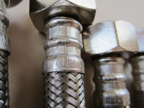 PLUMBSHOP PLS1-12AF STEEL BRAIDED CONNECTOR   1/2 X 3/8 X 12" LONG   LOT OF 7 - Picture 7 of 13