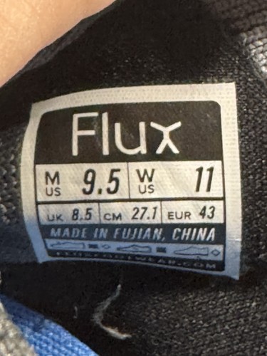 Scarpe da corsa Flux Adapt Waterproof Runner Stealth nere da uomo taglia 9,5 a piedi nudi - Foto 10 di 10