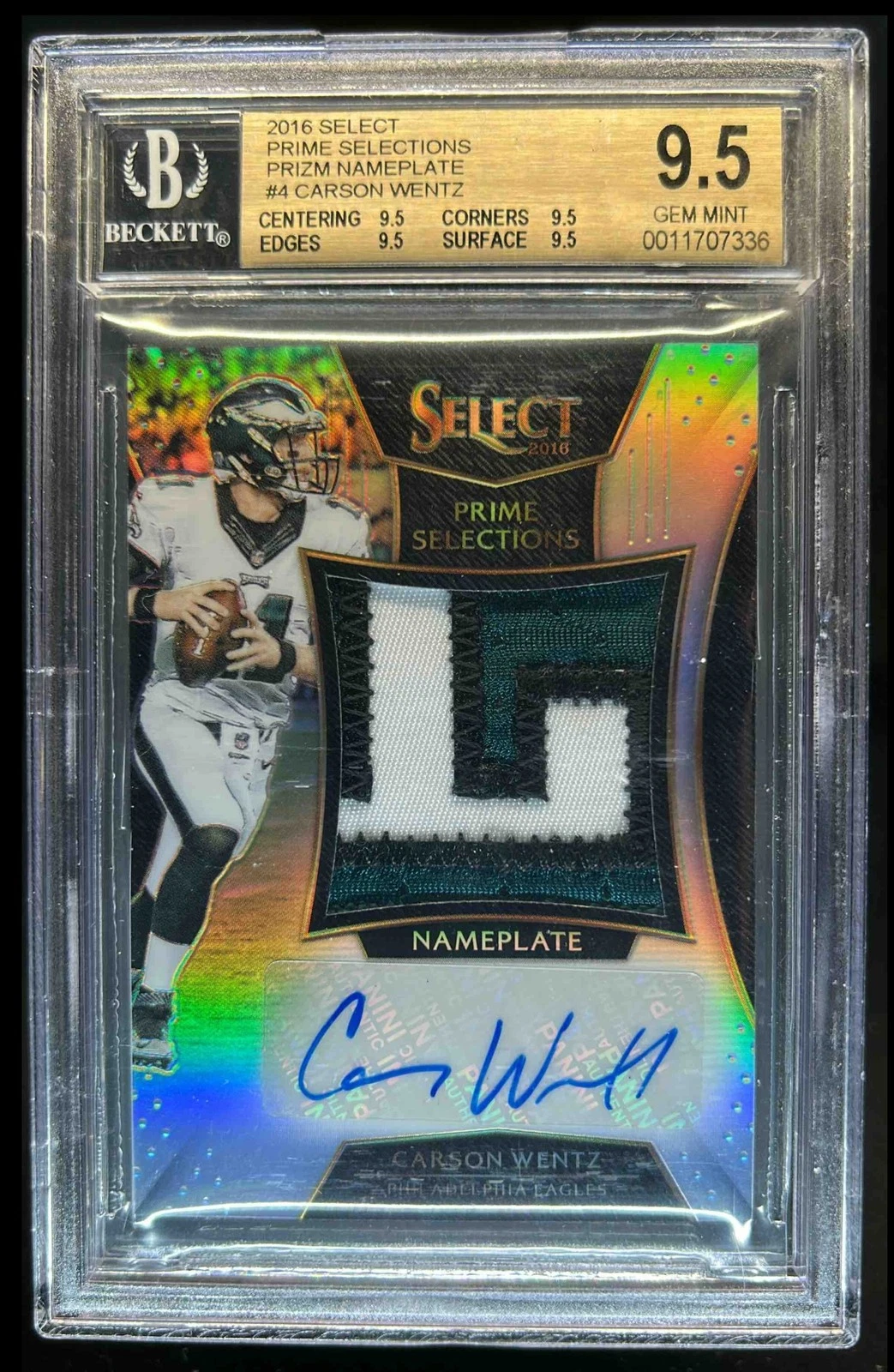 Carson Wentz Panini Select Prime Selections Nameplate Autograph #PSCW Gold Prizm Team Logo