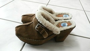 michael kors suede mules