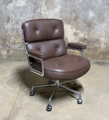 Herman Miller Eames Time Life Executive Chair