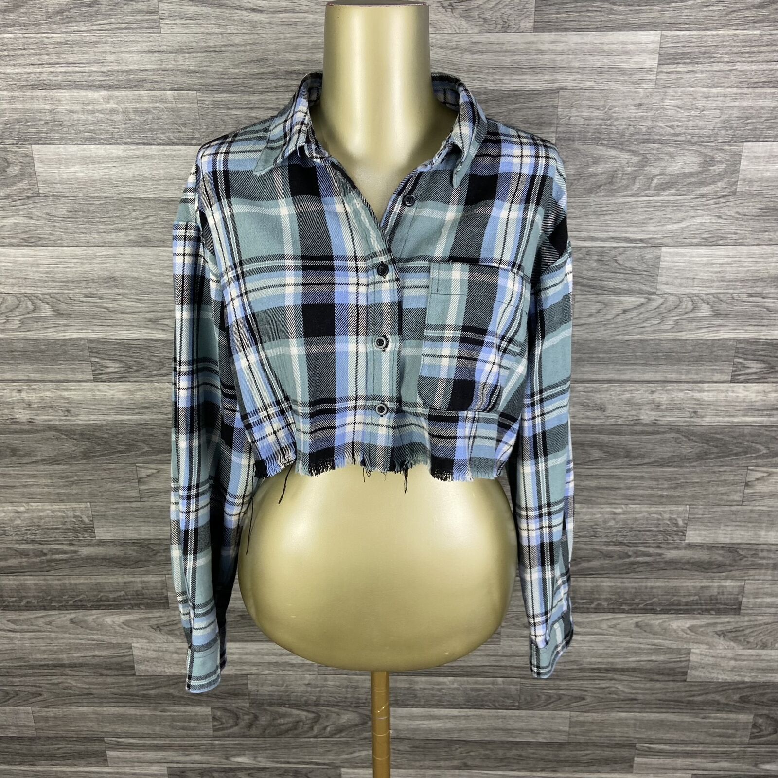 FOREVER 21 Collared Button Down Grey Plaid Croppe… - image 1