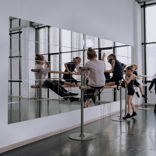 Elegant 16-Piece 12"x12" Wall-Mounted Frameless Mirrors for Bedrooms & Gyms - Picture 4 of 8