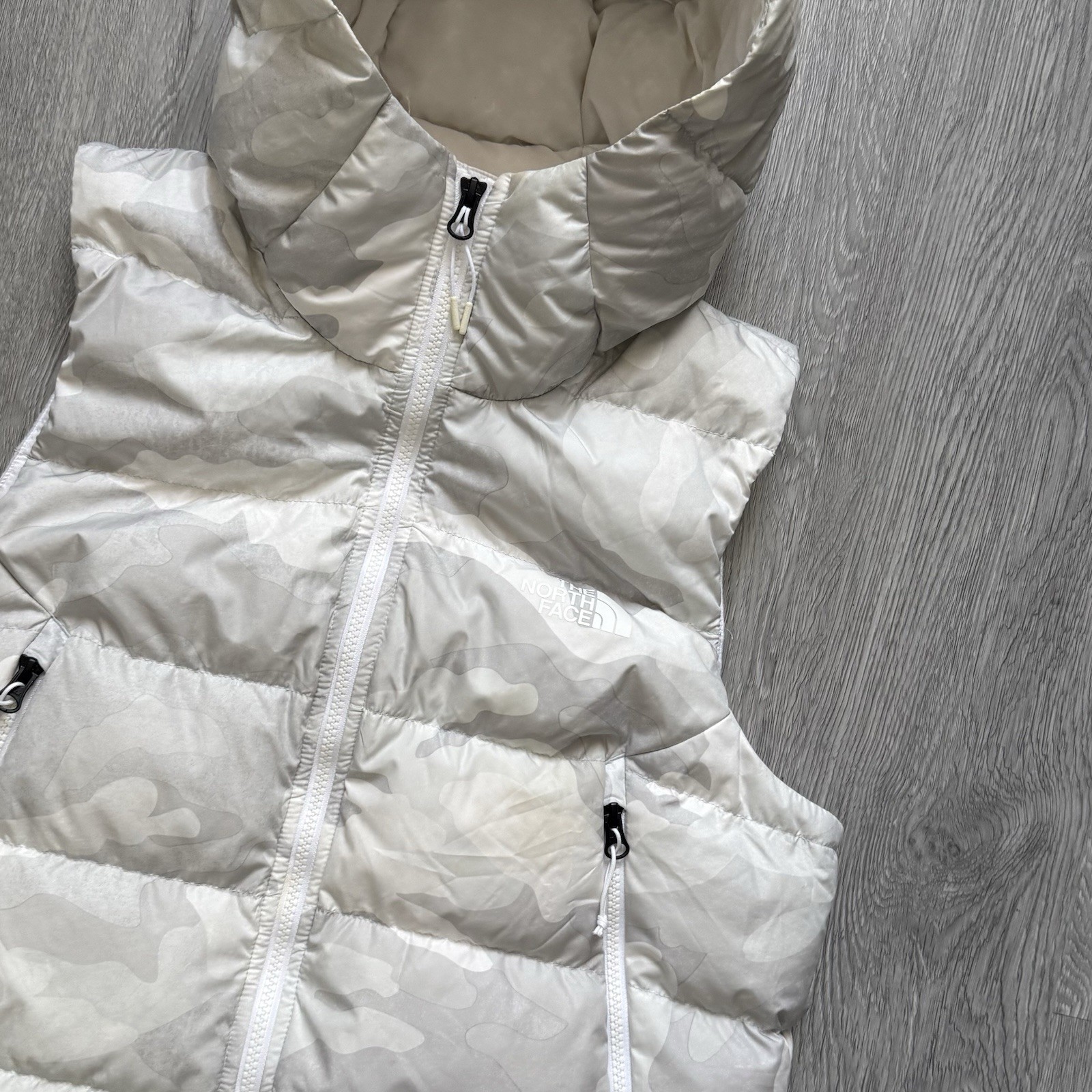 The North White Camo Insulated Hooded Puffer Vest Women's Size Medium thumbnail 2