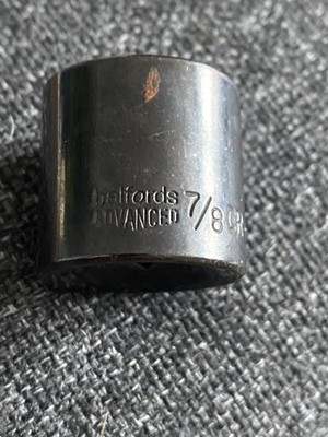 7/8'' - 3/8'' Antrieb Halfords Advanced ''Black Edition'' Steckschlüssel. 12 Punkt.