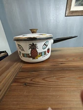 1960s Georges Briard Sauce Pan MCM Enamelware Pineapple Image 2qt Pot Vintage