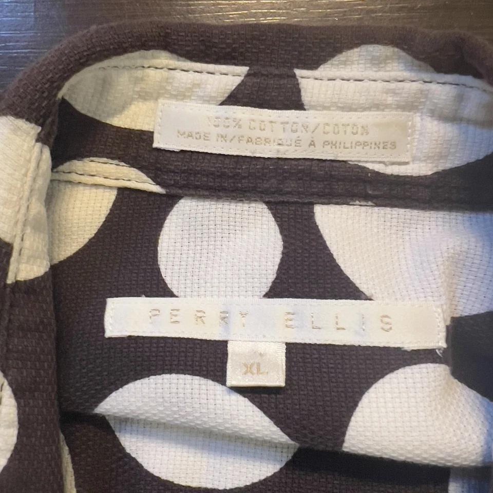 Perry Ellis Polka Dot Short Sleeve Button Up Men’s Large Brown And White - Image 3 of 3