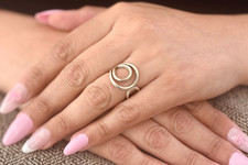   925 Sterling Silver Swirl Ring  Size 7  Pre-Owned, Great Condition  