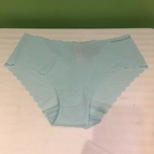 NWT VICTORIA'S SECRET HIPHUGGER HIPSTER PANTIES SIZE MEDIUM  SHIPS FREE