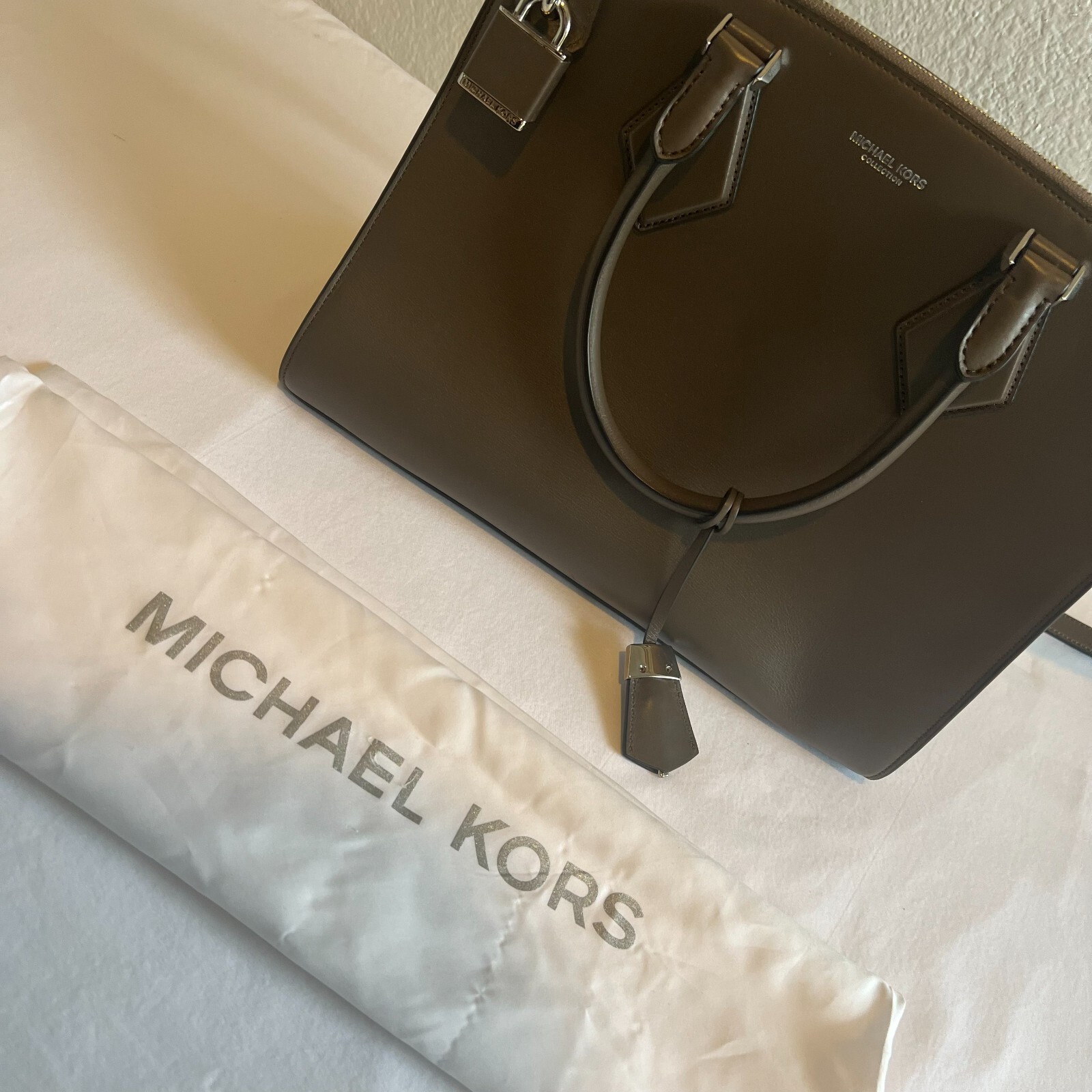 Michael Kors Collection Solid Leather Handle Bag … - image 1