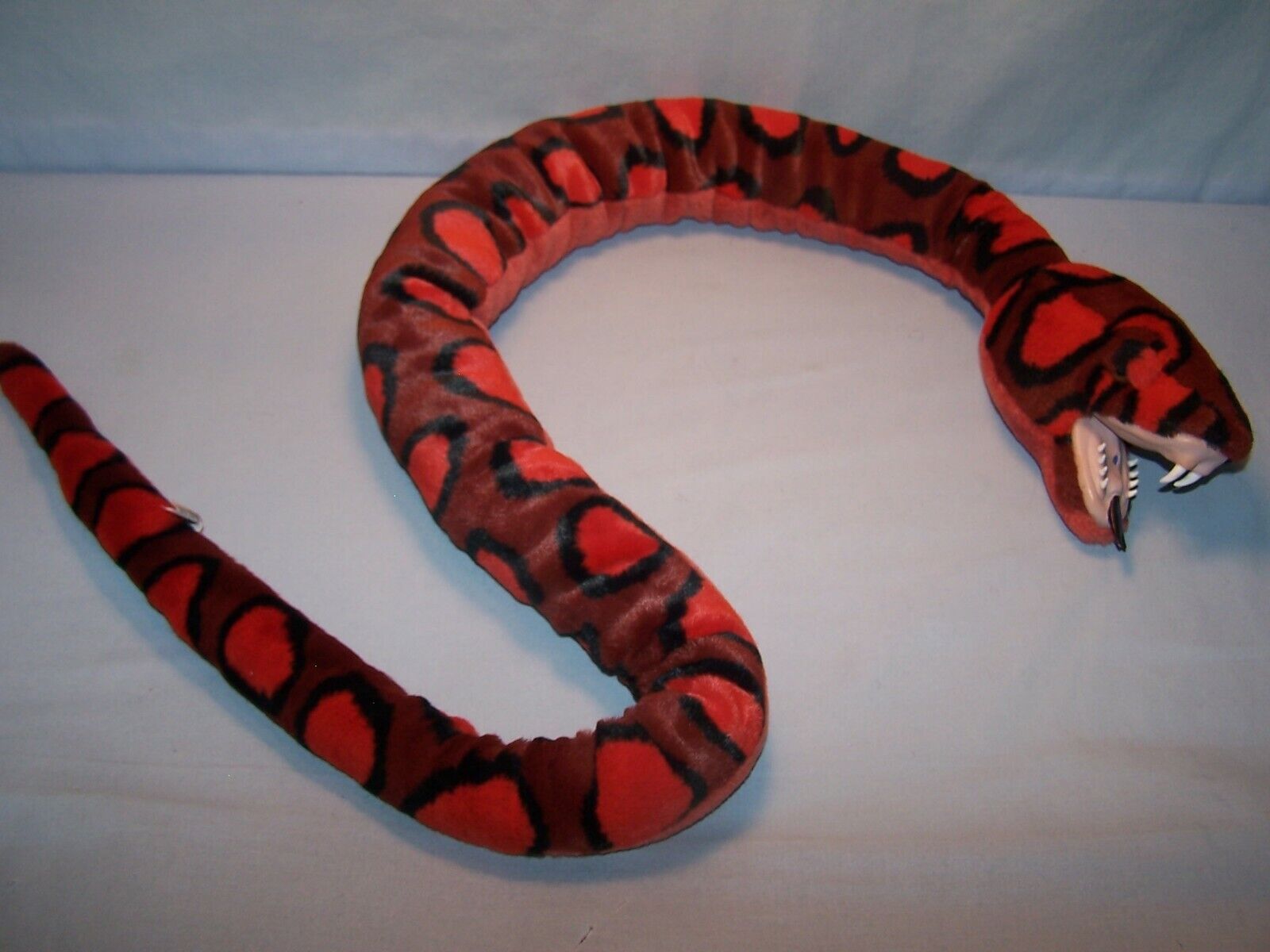 Vtg 2003 K&M 52" Long RED CORN / MILK SNAKE Plush Stuffed Snake Toy RUBBER MOUTH
