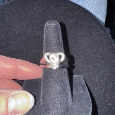 DESIGNER STERLING SILVER AND CLEAR CZ HEART RING SIZE 6