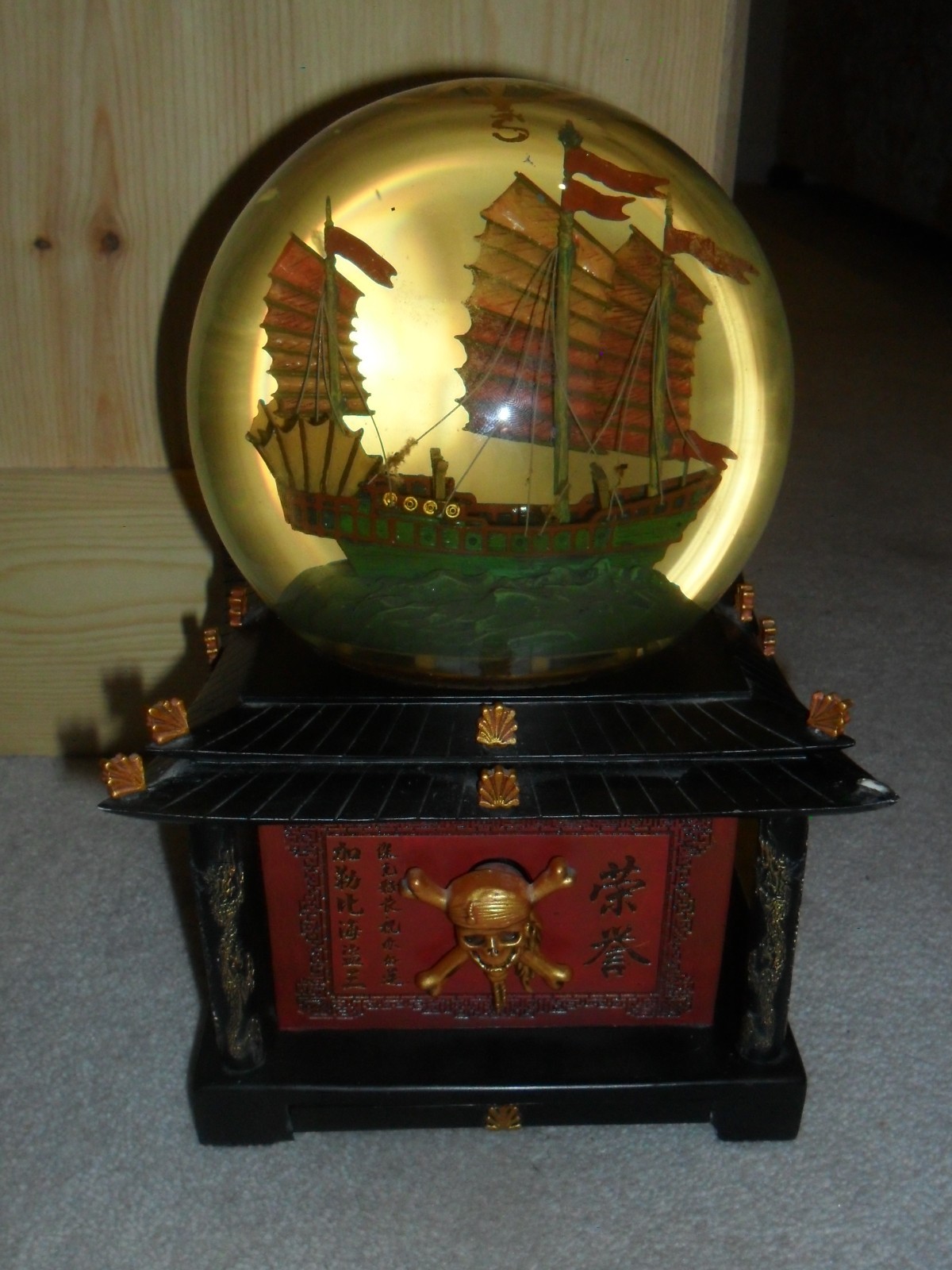 Walt Disney Heavy Snow Globe Pirates of the Caribbean-Key,Lights Up & Music