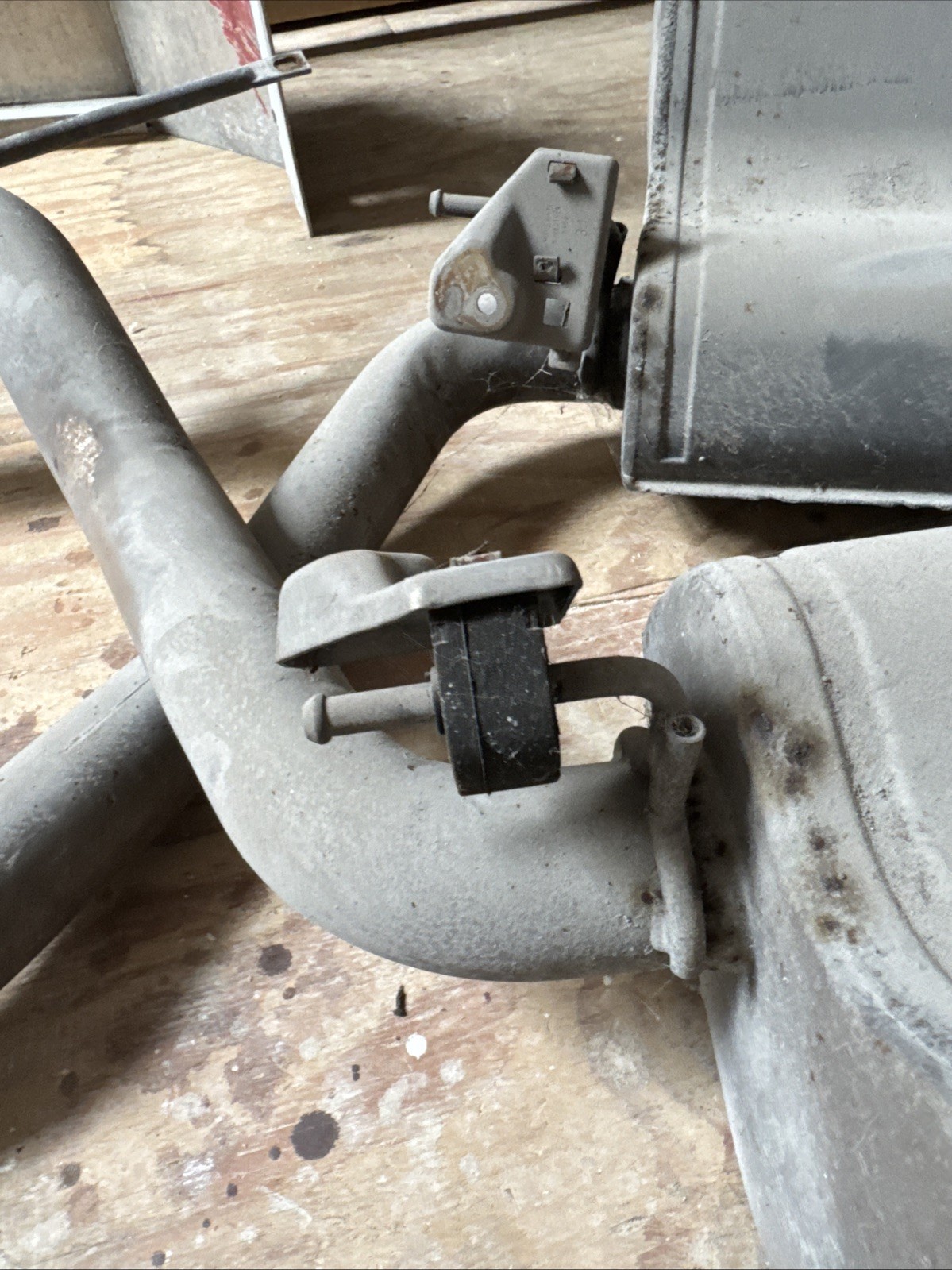 Maserati Quattroporte 2014 REAR+LEFT Muffler P/N 670103684