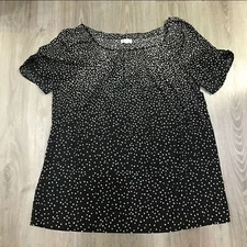 A Pea in the Pod | Silk Like Polka Dot Top