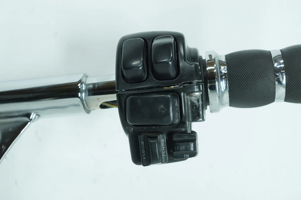 Harley Touring Electra Classic 2010 manillar izquierdo derecho interruptores controles OEM Foto 2 de 4