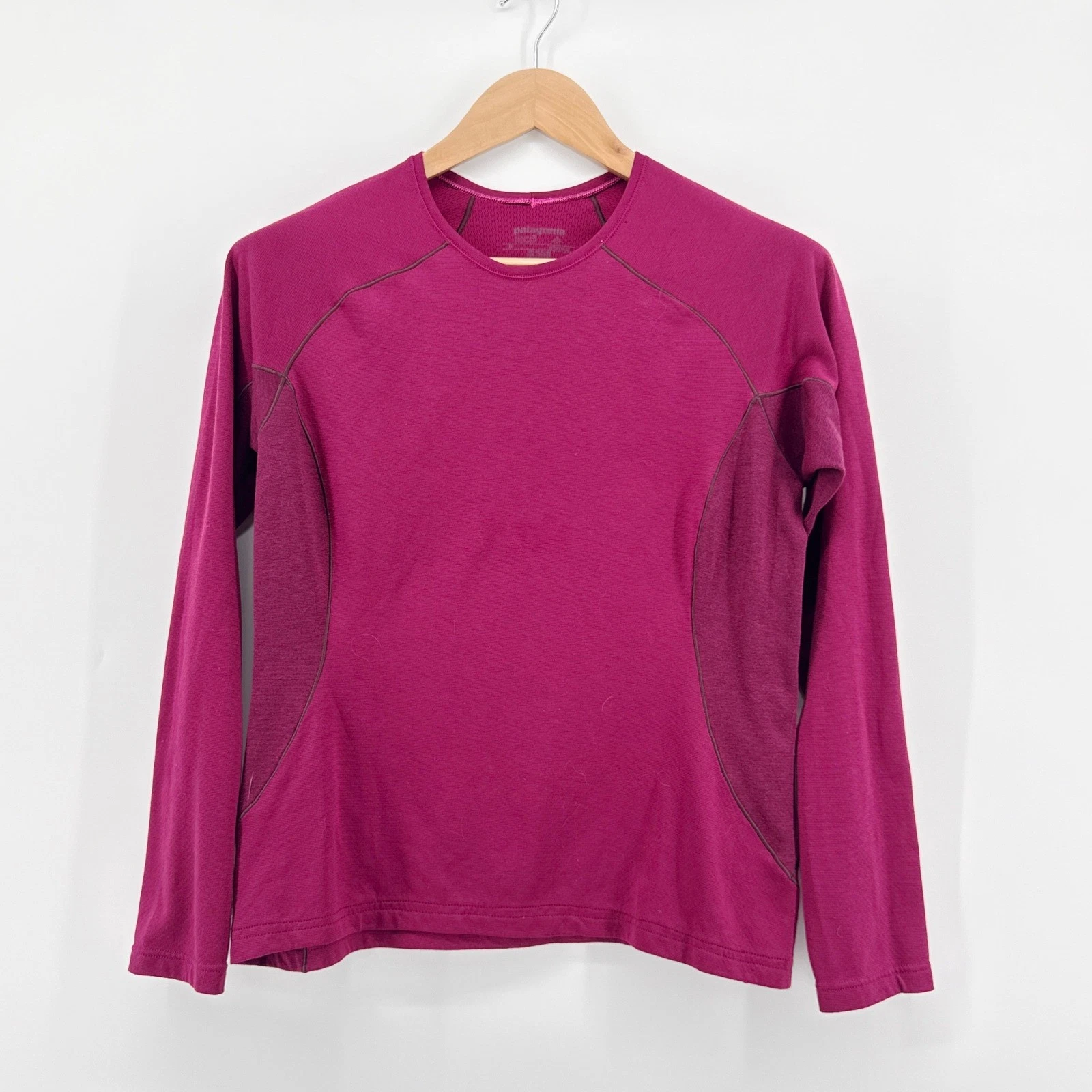 Patagonia Capilene 3 Midweight Crew Neck Base Layer Top Magenta Womens Medium