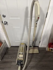 Electrolux 1521 Canister Vacuum Tested works GOOD