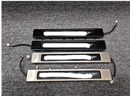 para Land Rover Defender 20-23 pedal de boas-vindas com faixa de limite iluminada 2x - Imagem 2 de 4