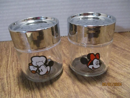 Vintage Walt Disney Production Mickey Minnie Mouse Glass Salt & Pepper Shakers