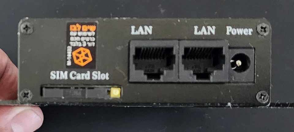 ּVOYAGER SURF 3 3G/4G Mobile MBD-R220H HSPA WIFI Industrial Routerּּּ - Image 3 of 3