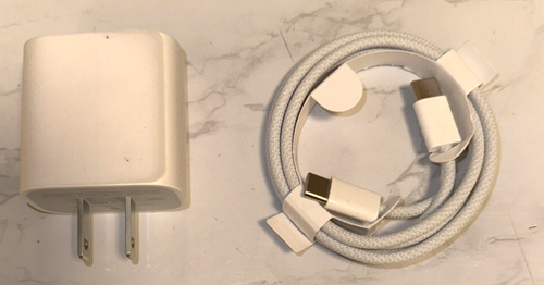 Apple A2935 20w Power Adapter and 1m Woven USB-C Charge Cable EMC 8387 NEW - Zdjęcie 2 z 2