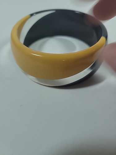 Vintage Laminated Lucite Yellow Black Clear Solid Swirl Bangle Bracelet Estate - Picture 4 of 12