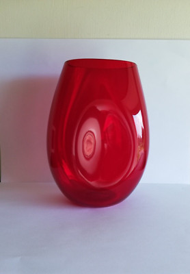 Whitefriars rubinrote Glas-Beilvase. 9630 (6,5'''') Mike Cripps. C 1967