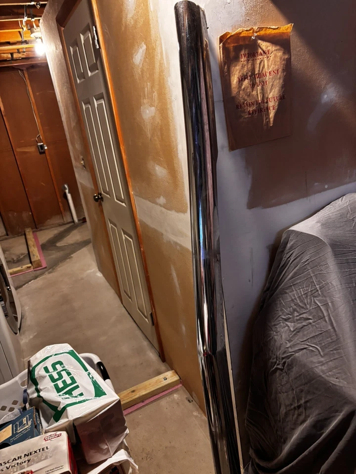 Chevrolet Impala Belair 1968 pieza de sección de parachoques cromado central delantero Foto 3 de 4