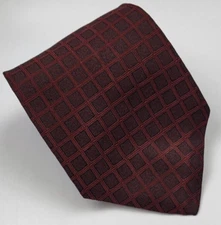 Metropolitan View Silk Tie Red Blue Geometric Men Necktie USA 57 x 3.7/8