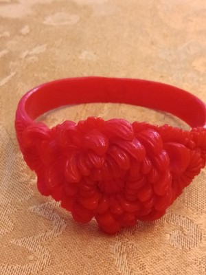 Antique Art Deco Lg. Carved Chrysanthemum Faux Celluloid Braclet