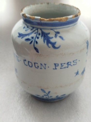 pot a pharmacie faience du sud