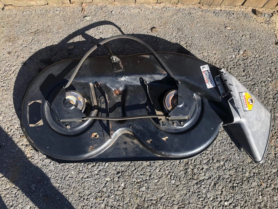 683-04004A MTD 42" Mower Deck - Image 2 of 4