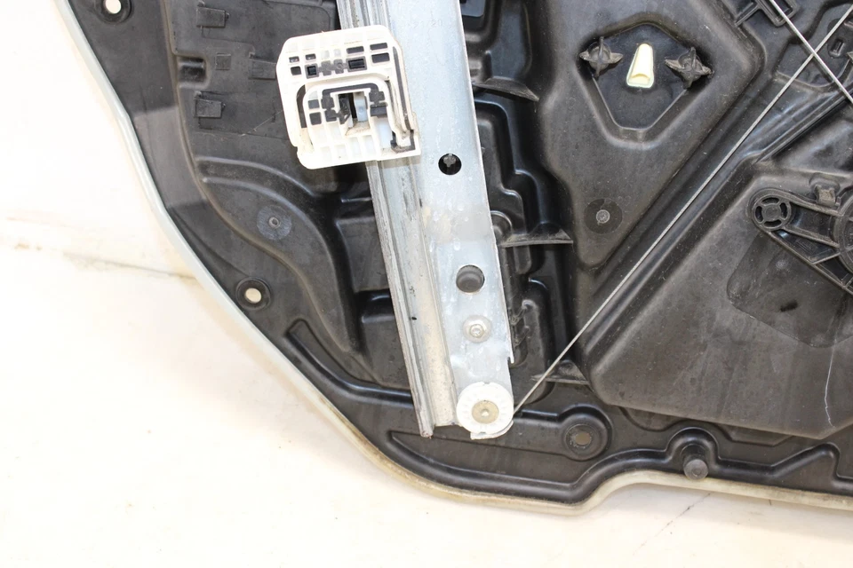 Dodge Charger 2011-2023 regulador de ventana delantera derecha OEM MS65 Foto 3 de 4