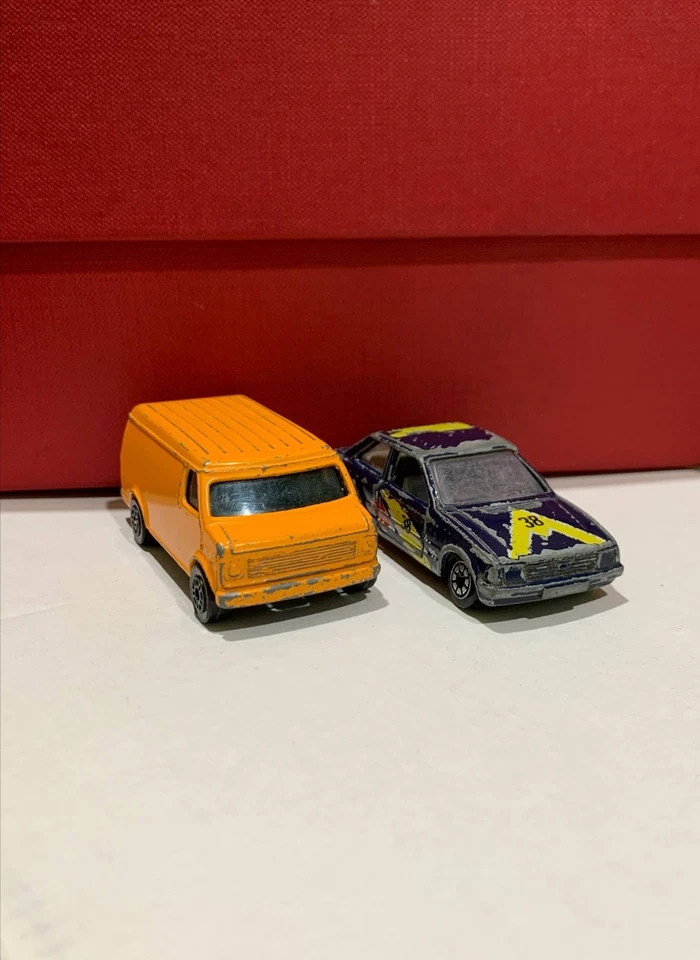 Vintage Corgi & Corgi Juniors Porsche & Ford & Formula Racer & Van Diecast Cars - Image 4 of 4