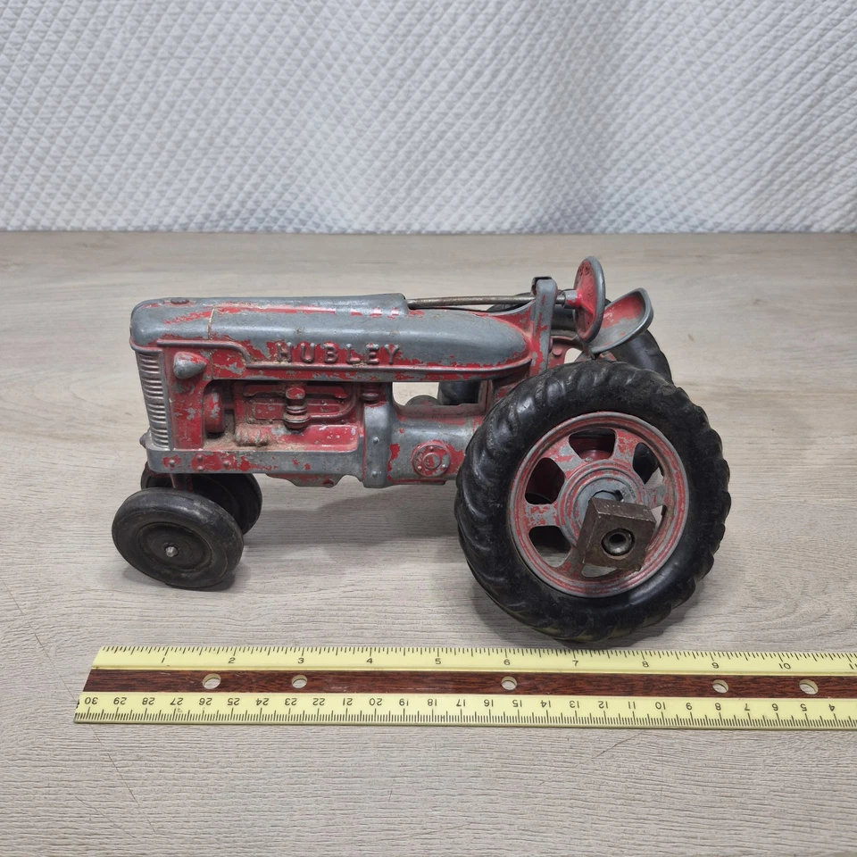 Vintage Hubley Kiddie Toy No. 490 Metal Toy Farm Tractor PARTS  - Image 2 of 4
