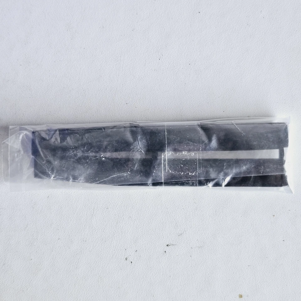 Corgi 1:72 AA37209 Handley Page Halifax "Expensive Babe" RAF No 51 Sqn. Mar 1945 - Image 3 of 4