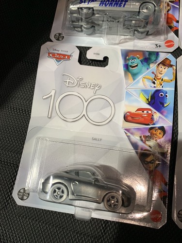 DISNEY PIXAR CARS - DISNEY 100 YEARS MATER SALLY FLO RAMONE HUDSON MCQUEEN - Picture 2 of 7