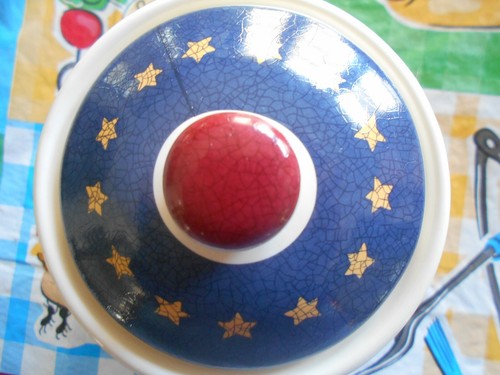 Liberty Canister(s) 7" H (includes lid) Jay Import Co Stoneware White Blue Red ! - Picture 5 of 11