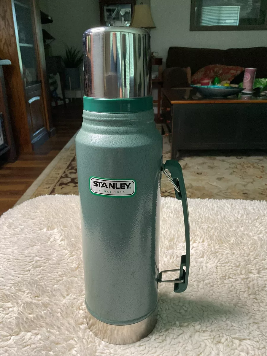 Stanley 1.1-Quart Stainless Steel Insulated Water Bottle in the Water  Bottles & Mugs department at