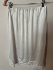 Vintage Vanity Fair Half Slip White Sz Medium 24" Length Nylon  Lace Floral