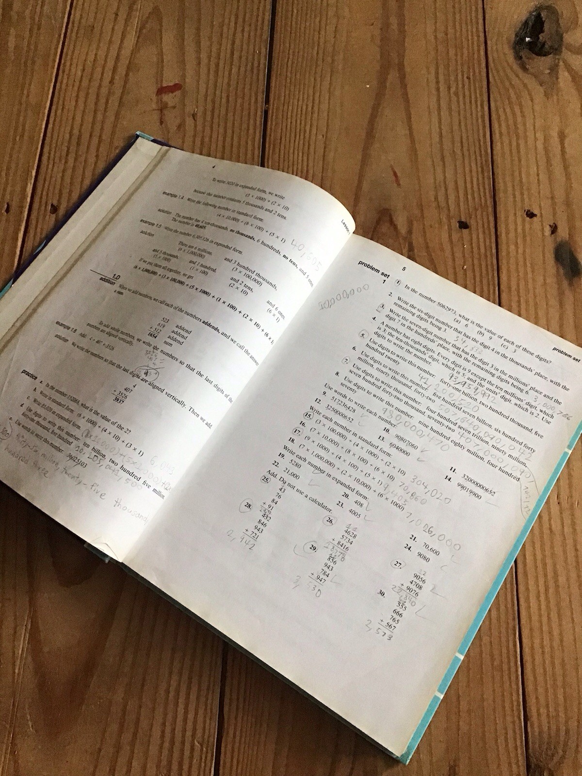 Foto 7 di 9