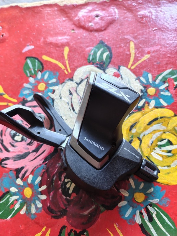 Shimano SLX SL-M7000-11 Right Hand 11 Speed Shifter - Used 22.2mm band clamp