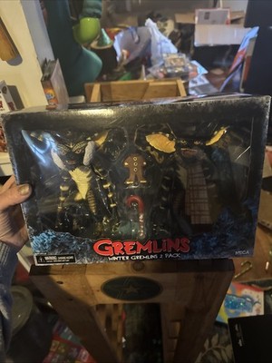 NECA Gremlins: Christmas Carol Winter Scene - Clothed 7'' Scale Action Figure