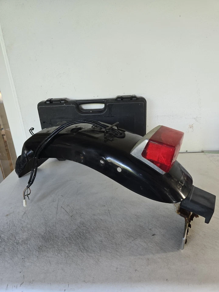 Suzuki Boulevard S50 Intruder Vs800 Rear Fender - Image 4 of 4