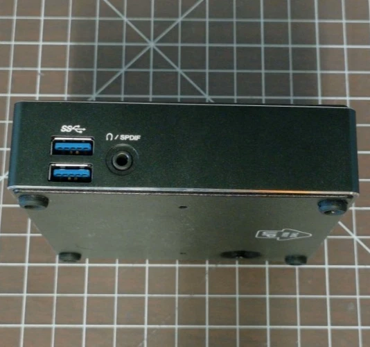 Gigabyte GB-BXI3-4010 BRIX Mini PC i3-4010u 64GB SSD 8GB RAM Win 10 Pro *NO AC* - Image 2 of 4